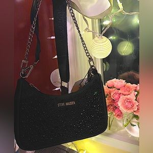 NWT Steve Madden (BTAMELA) Studded Crossbody Bag w/ AirPod Pouch - Black